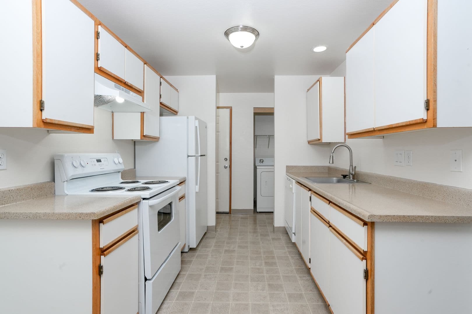 Troutdale Apartment: 26719 SE Stark St