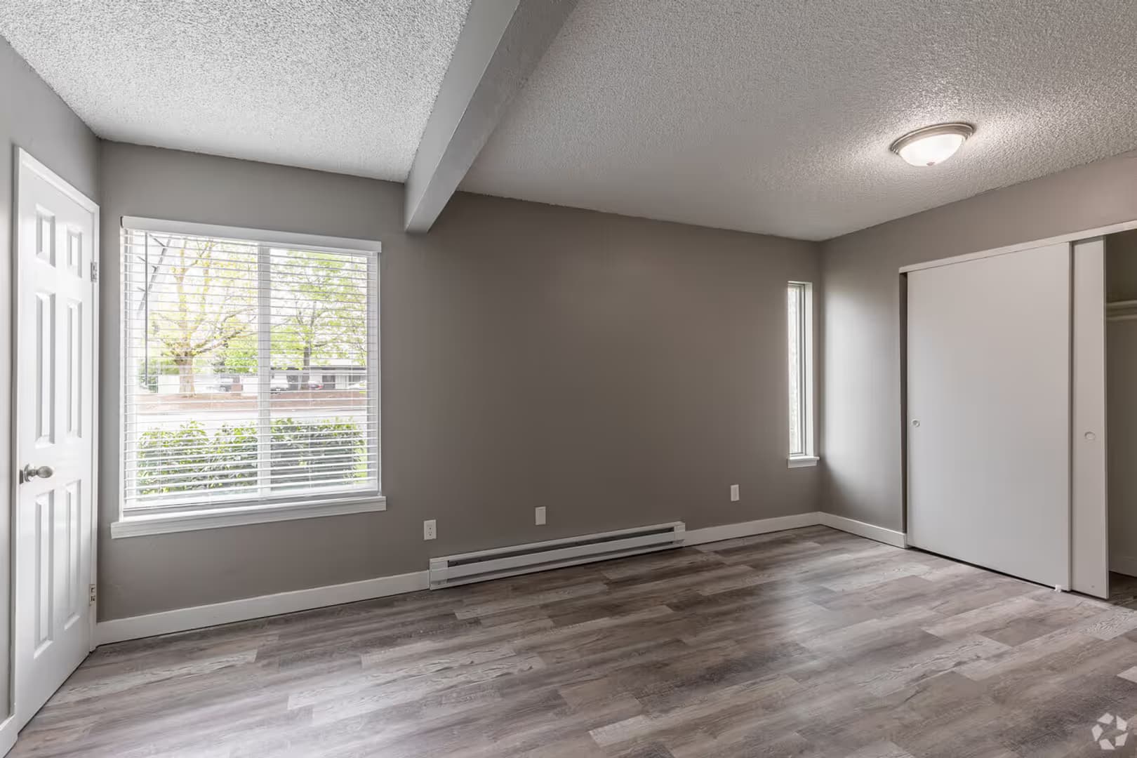 Salem Apartment: 2500 Lancaster Drive NE