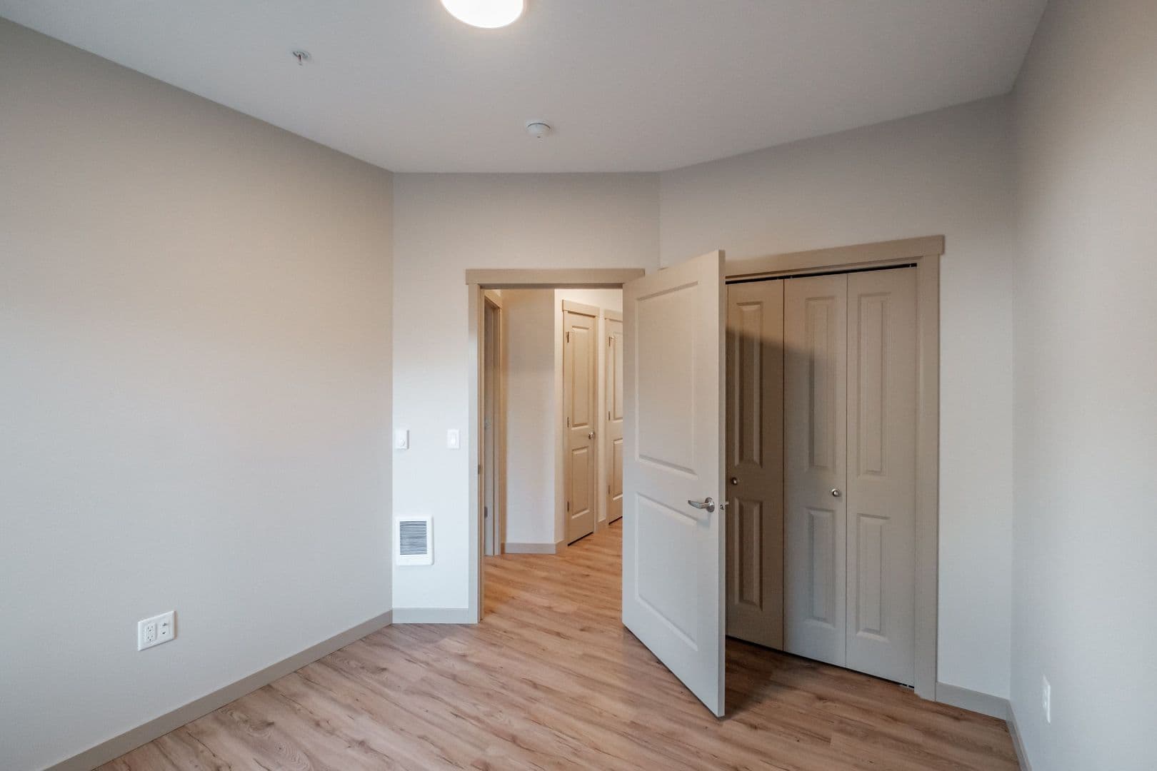 Keizer Apartment: 756 Chemawa Rd NE