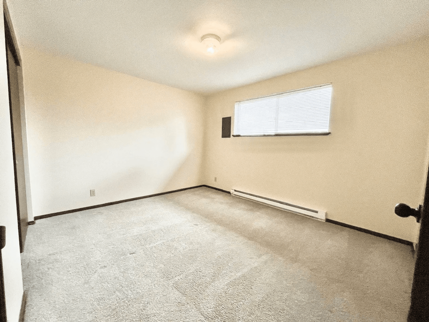 Salem Apartment: 1107 Hines Street SE