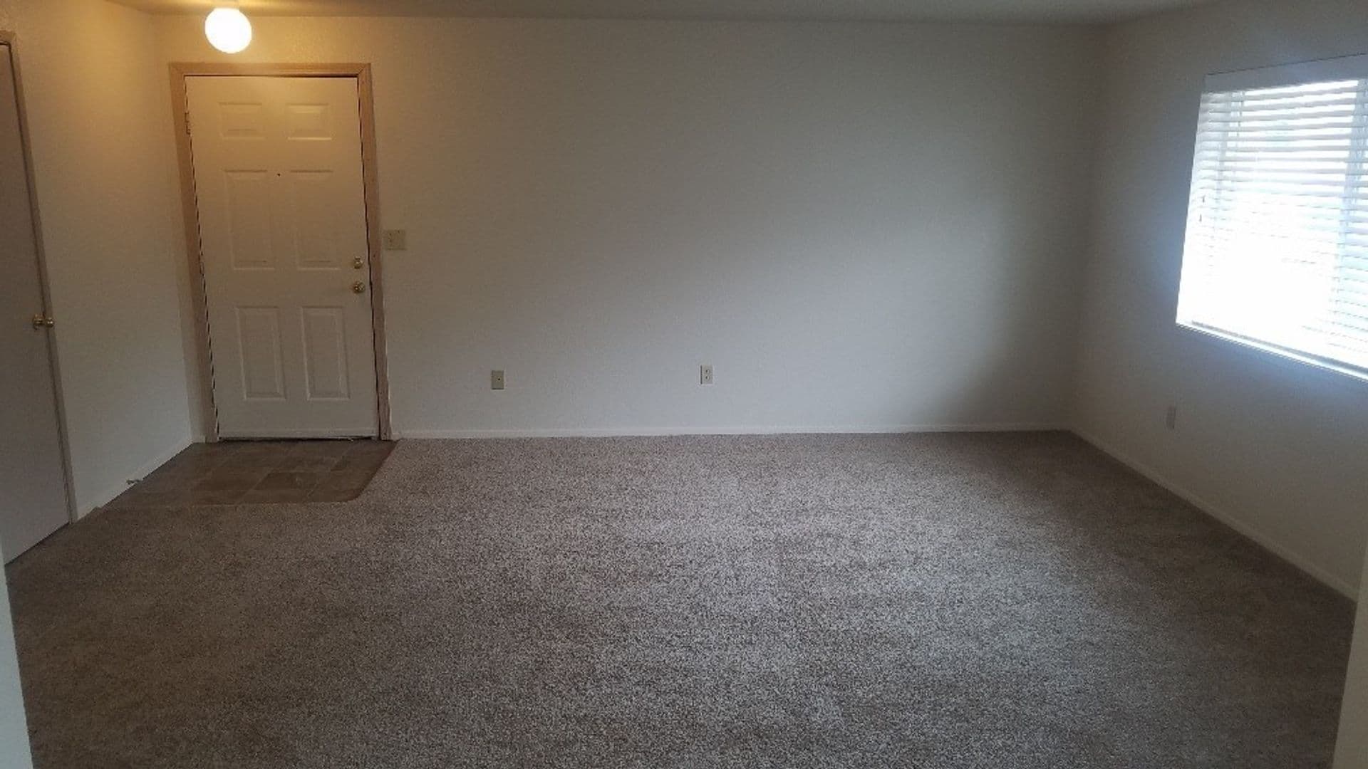 Keizer Apartment: 1026 Ring Street NE
