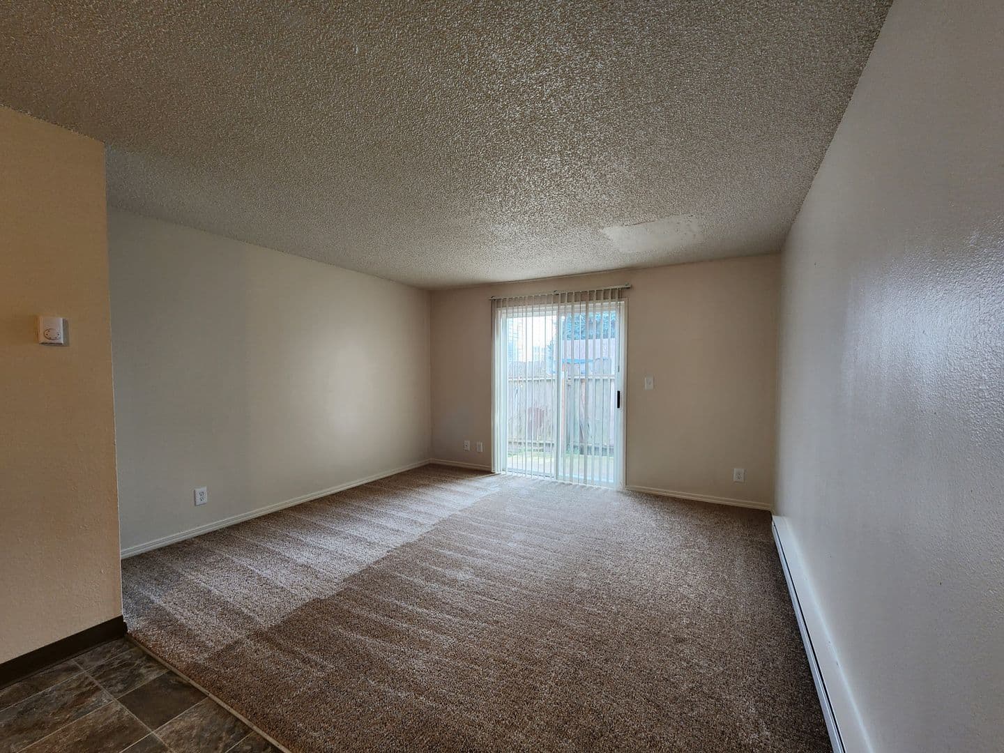 Salem Apartment: 3414 30th Ave NE