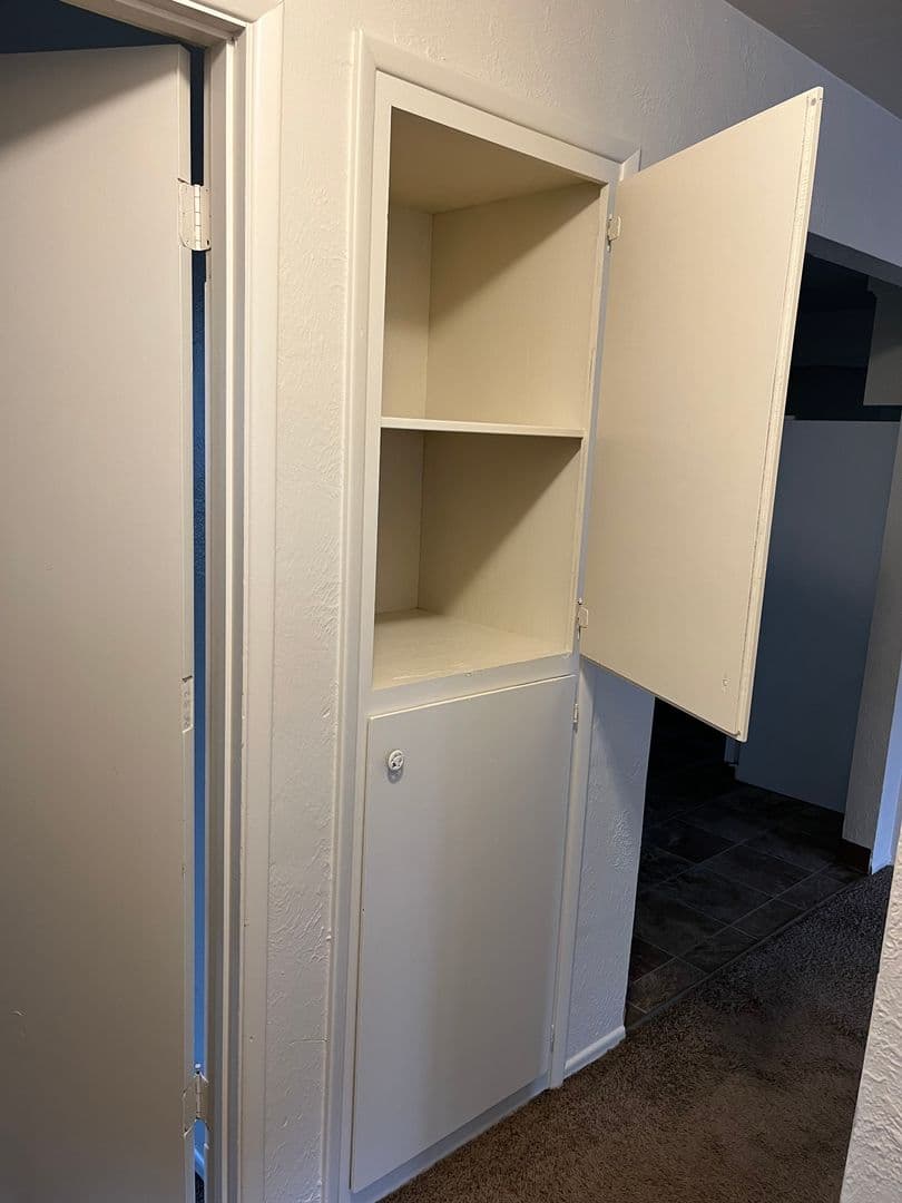 Salem Apartment: 4235 Fir Rest Way NE