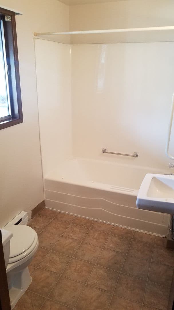 Salem Apartment: 4553 Lancaster Drive NE