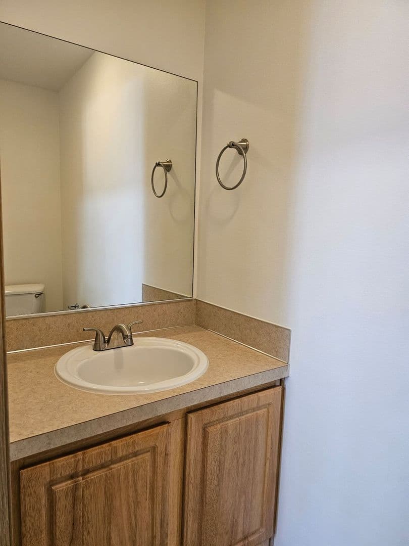 Albany Townhome: 3511 25th Court SE