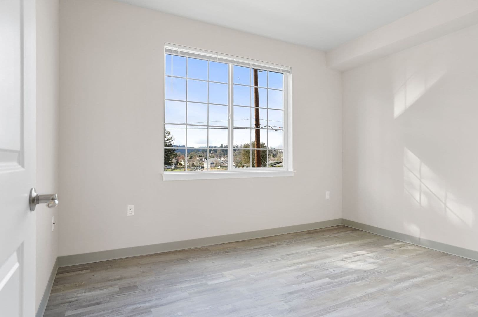 Lebanon Apartment: 100 Vaughan Lane