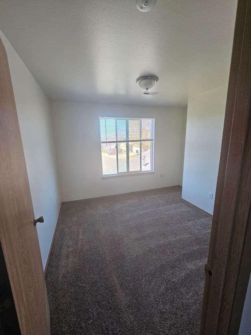Albany Townhome: 3511 25th Court SE