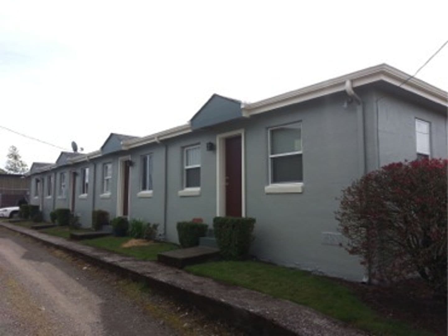 Salem Apartment: 1642 13th St SE