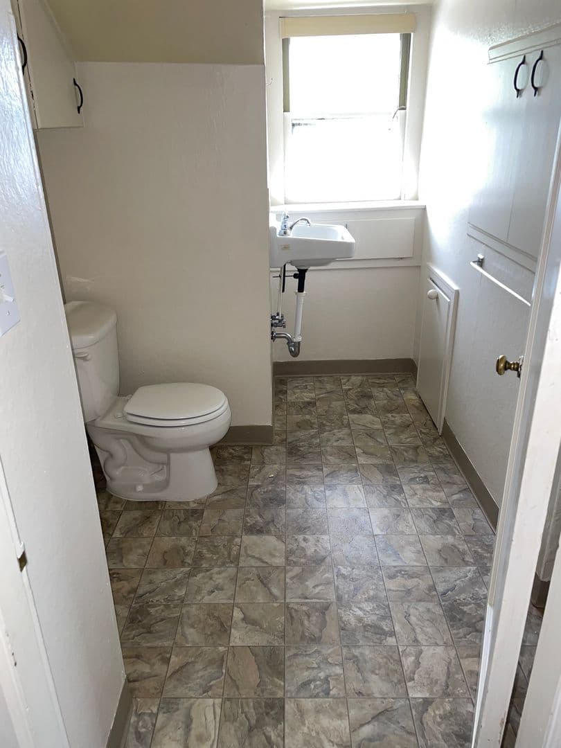 Corvallis Apartment: 620  SW 2nd Street
