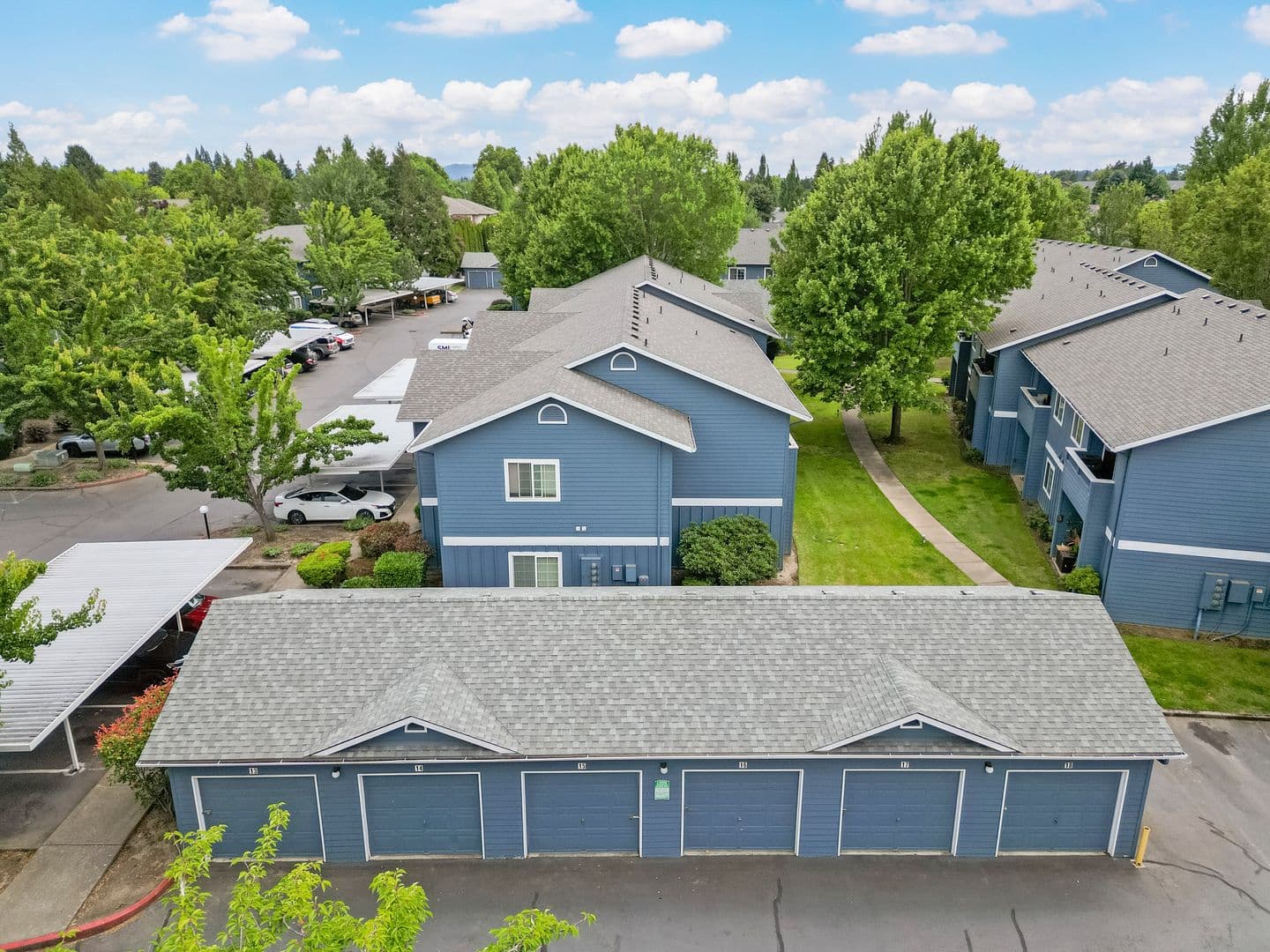 McMinnville Apartment: 2938 NE Evans St