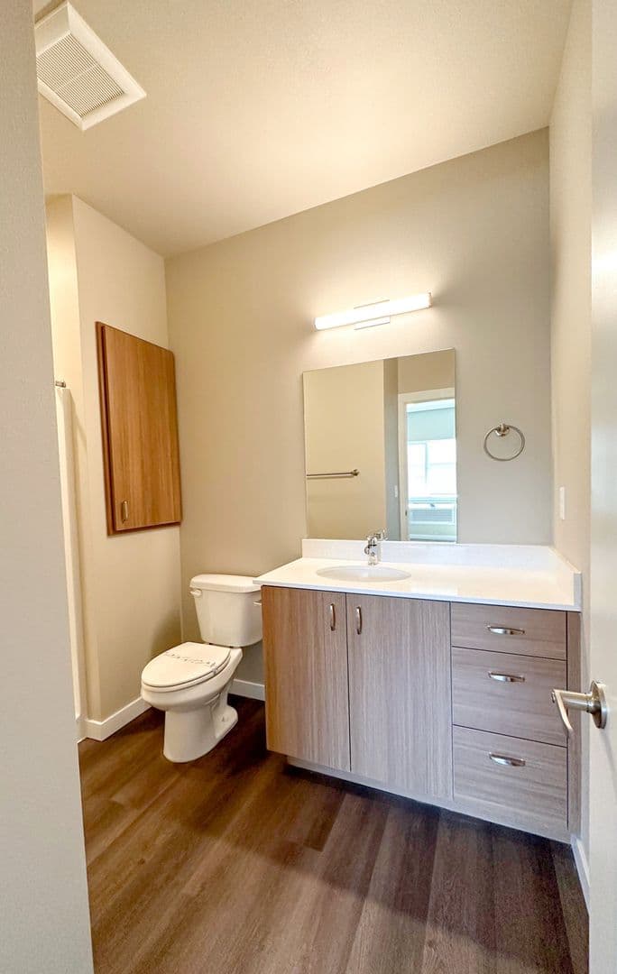 Salem Apartment: 4624 Lancaster Dr NE