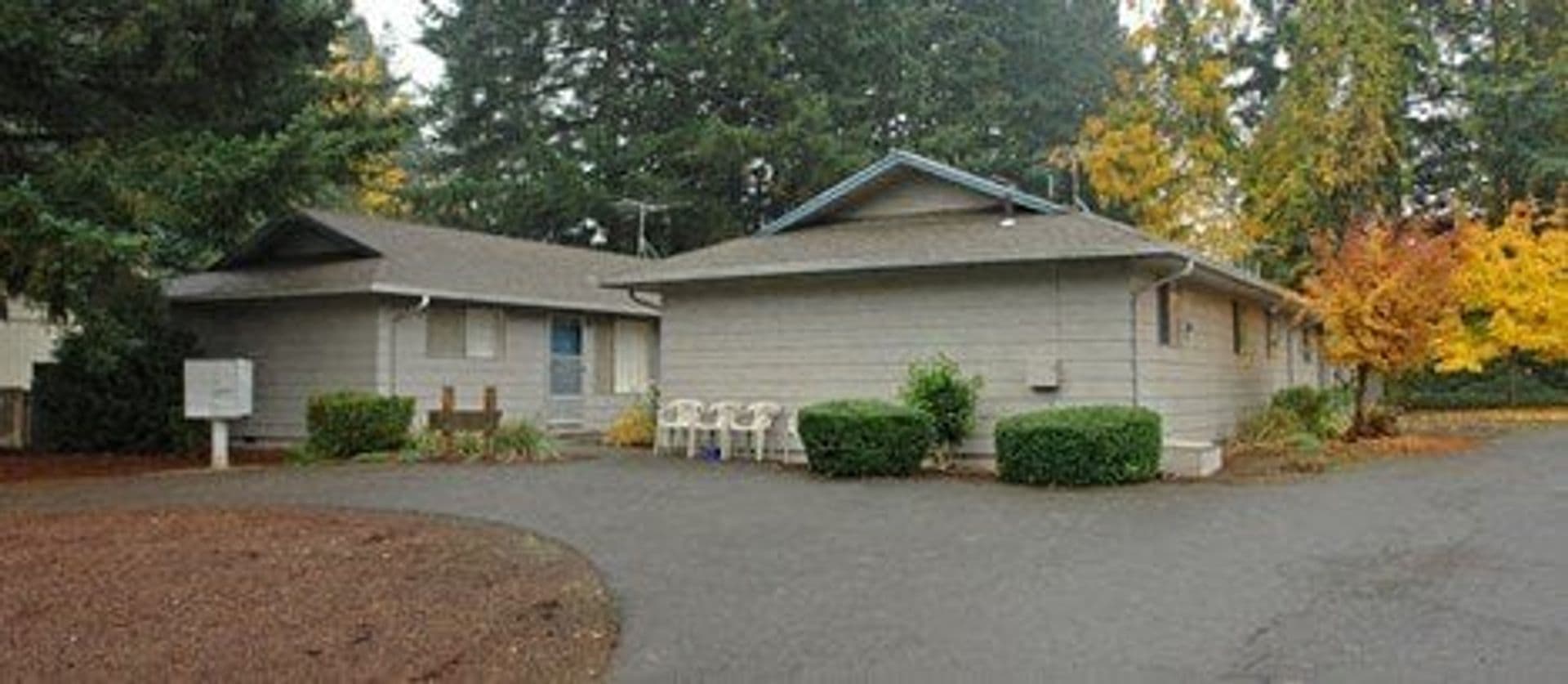 Salem Apartment: 158 Friendship Ave SE