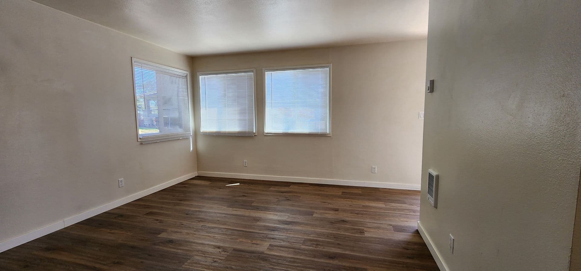 Lebanon Apartment: 820 Park Street
