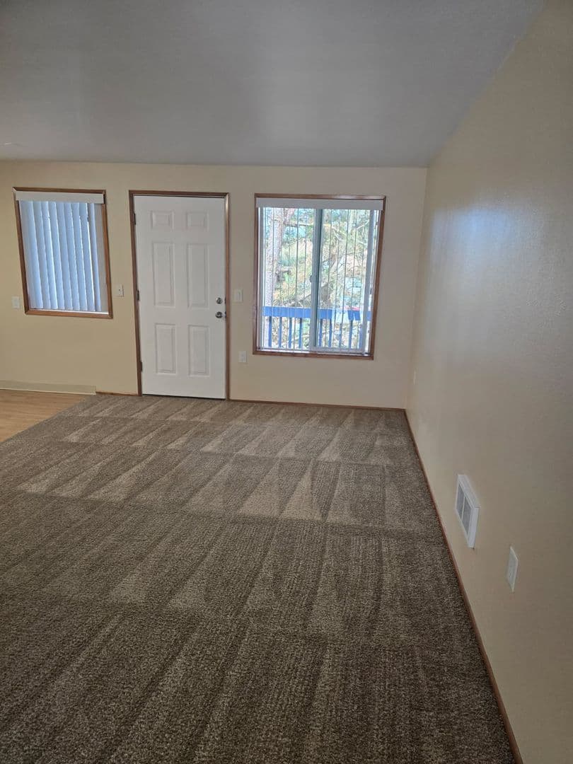 Albany Apartment: 1440 Geary Circle SE