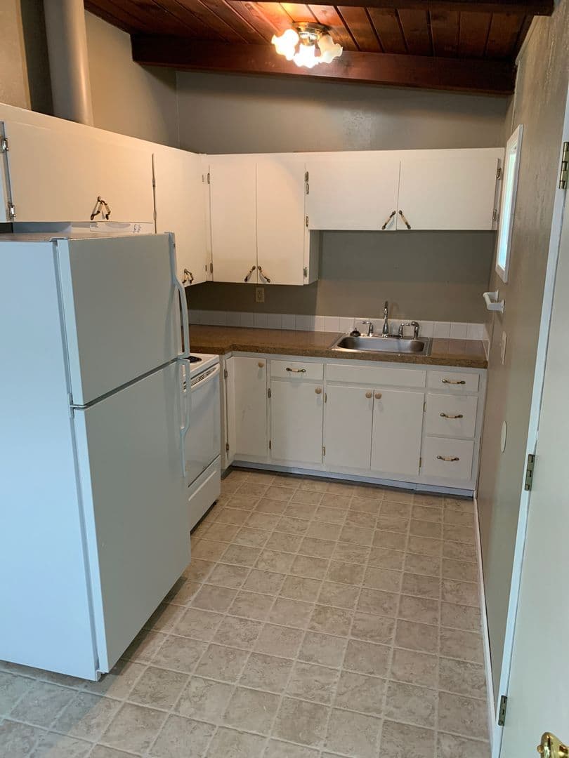 Albany Apartment: 2601 4th Avenue SE