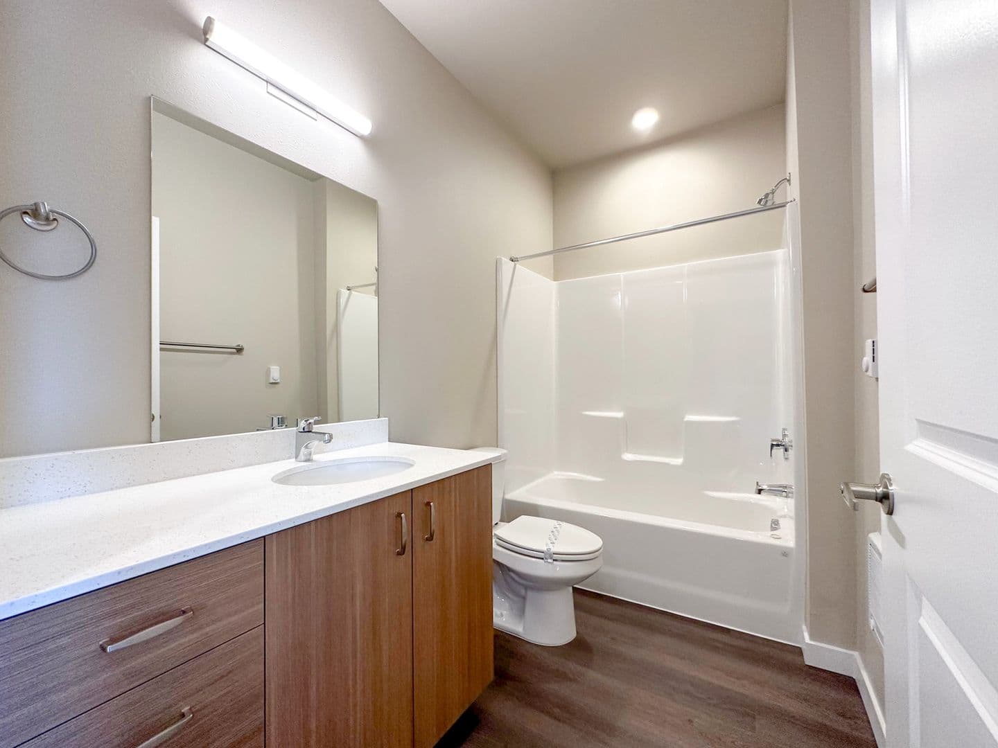 Salem Apartment: 4624 Lancaster Dr NE
