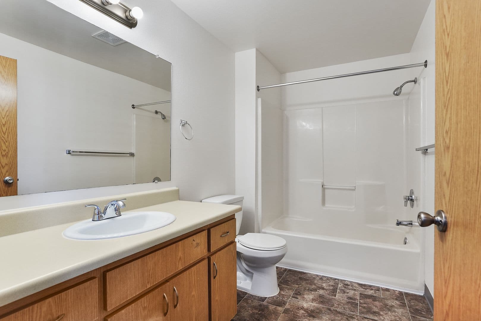Albany Apartment: 1515 Waverly Dr SE