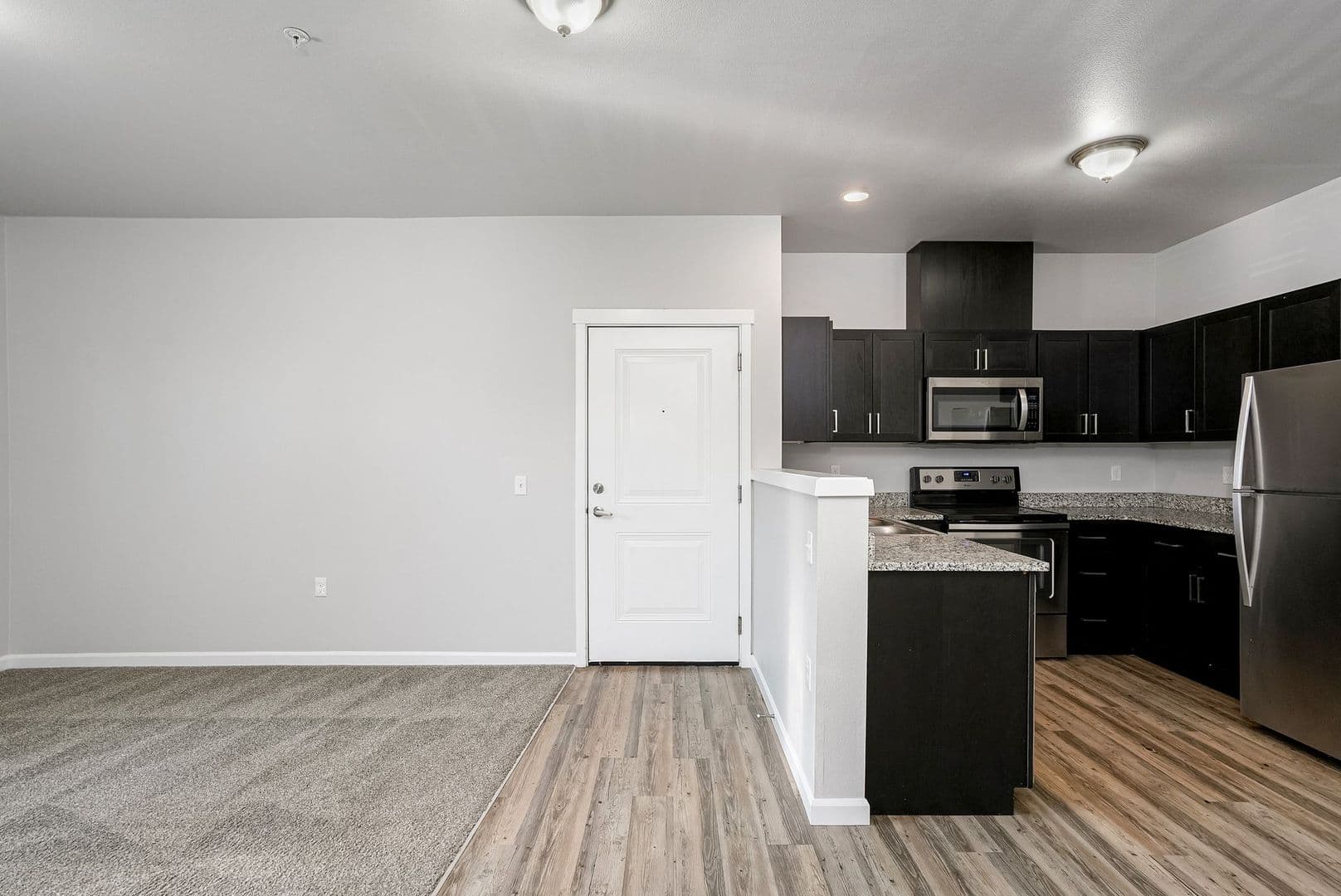 Salem Apartment: 3240 Harold Drive NE