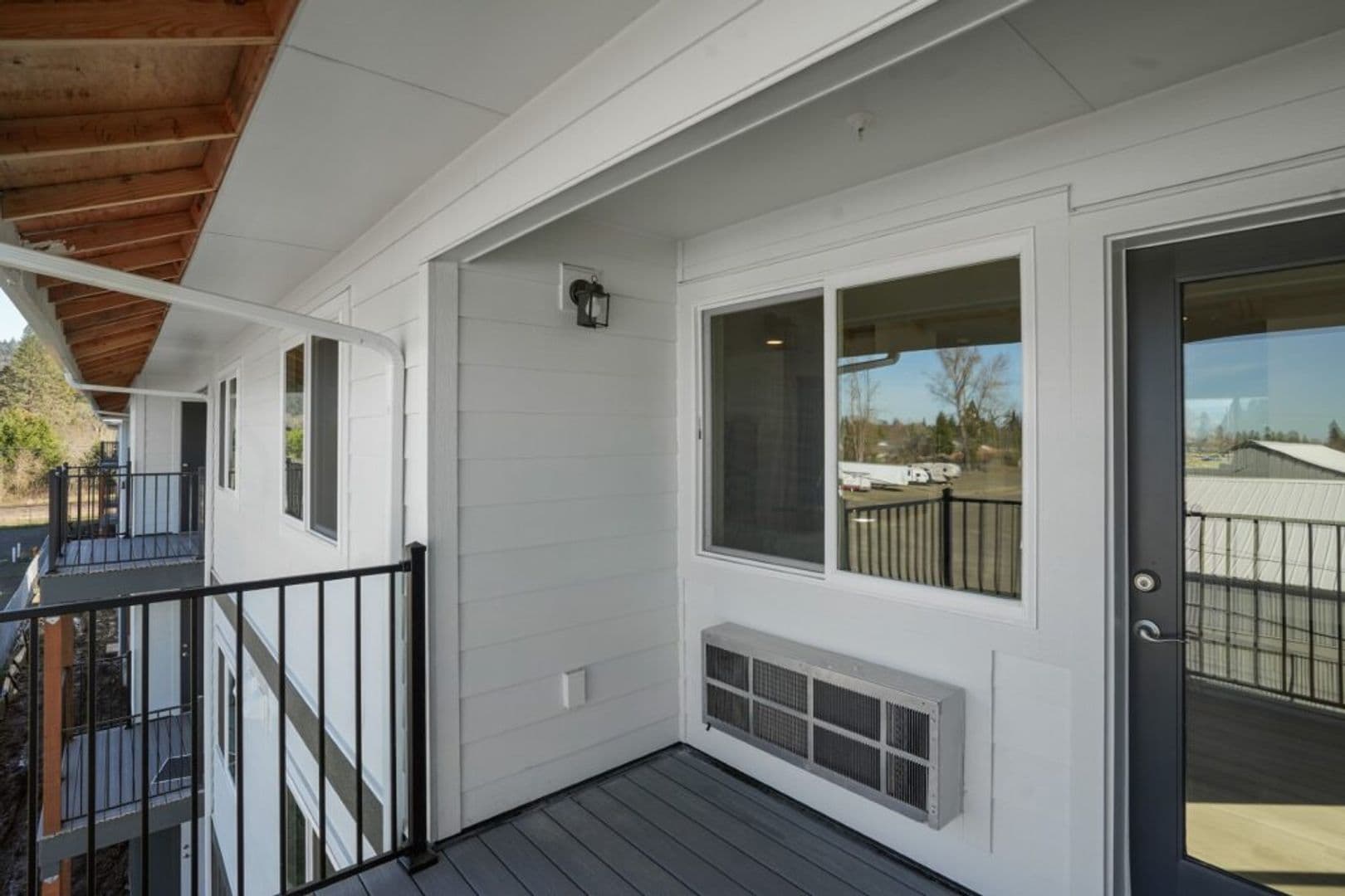 Lebanon Apartment: 305 East Airport Road