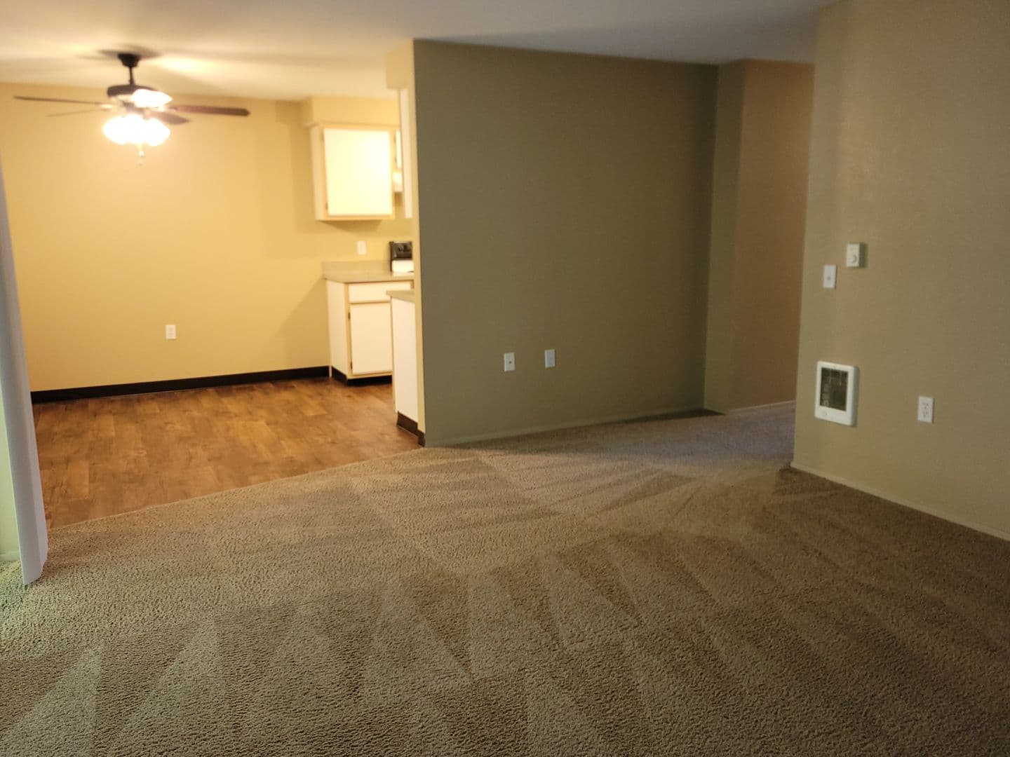 Salem Apartment: 435 Vista Ave SE
