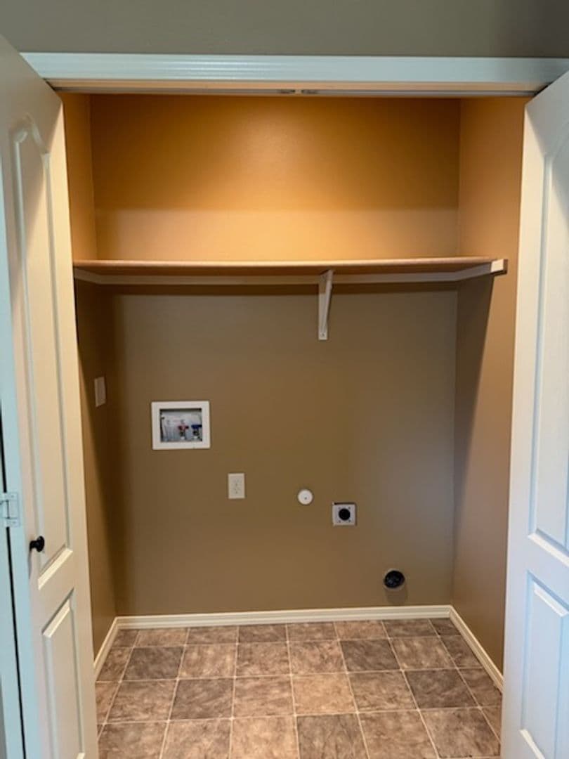 Salem Apartment: 4976 Turquoise Ave SE