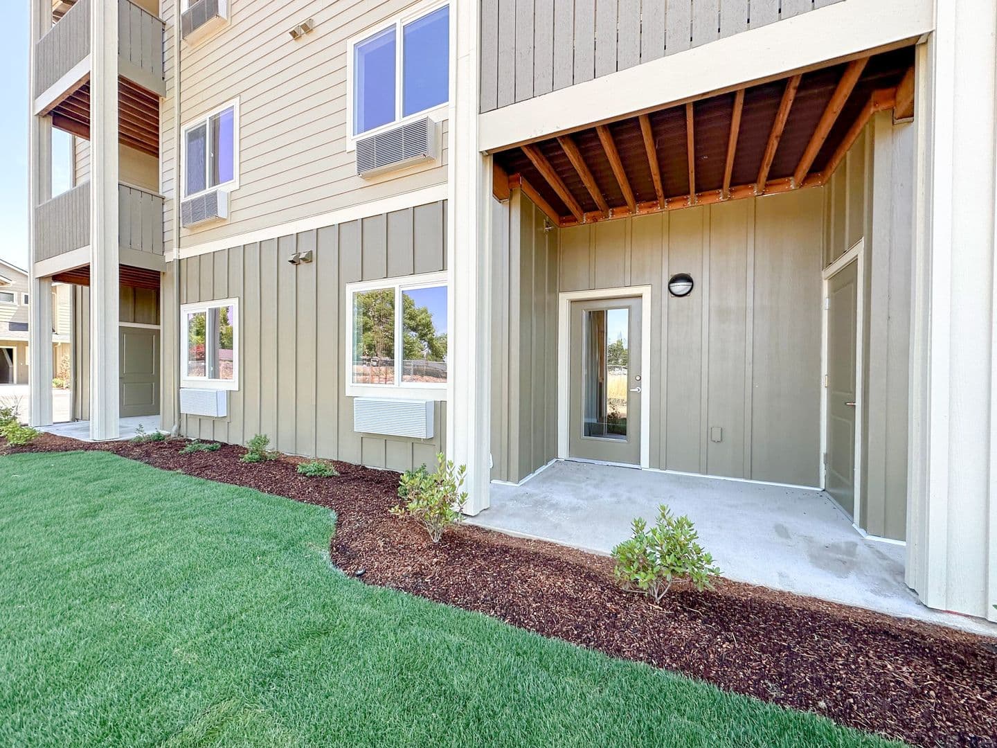 Salem Apartment: 4624 Lancaster Dr NE