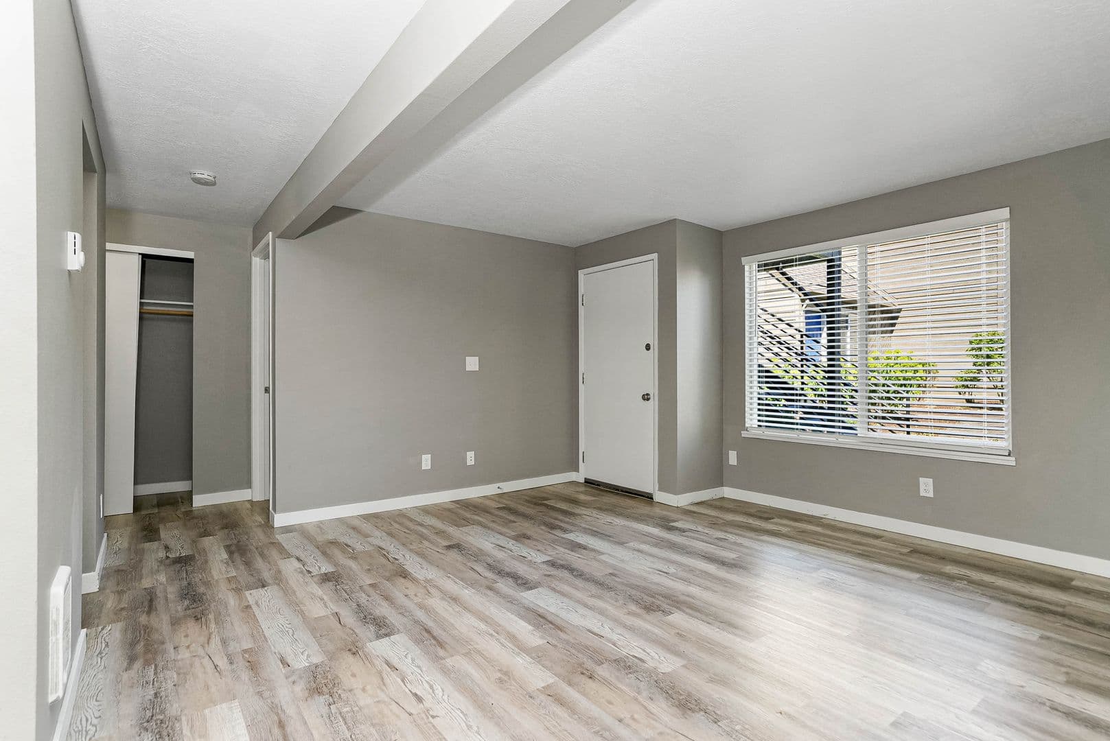 Salem Apartment: 2500 Lancaster Drive NE