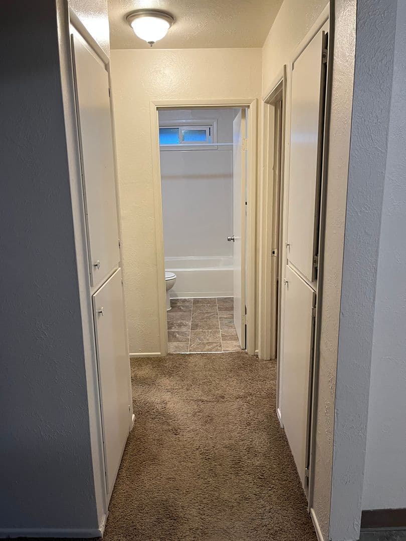 Salem Apartment: 4235 Fir Rest Way NE