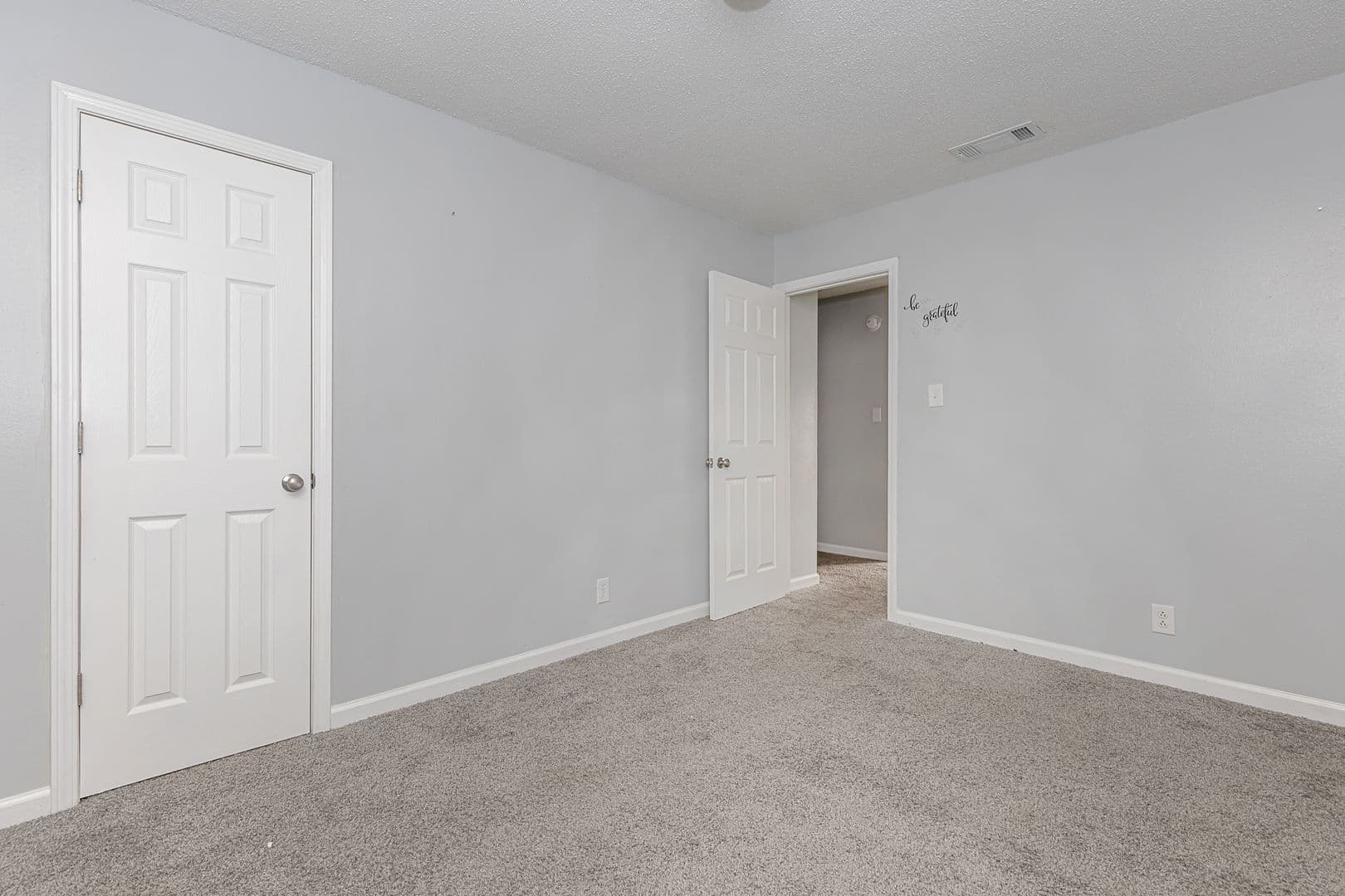 Pascagoula Apartment: 3419 Hospital Road