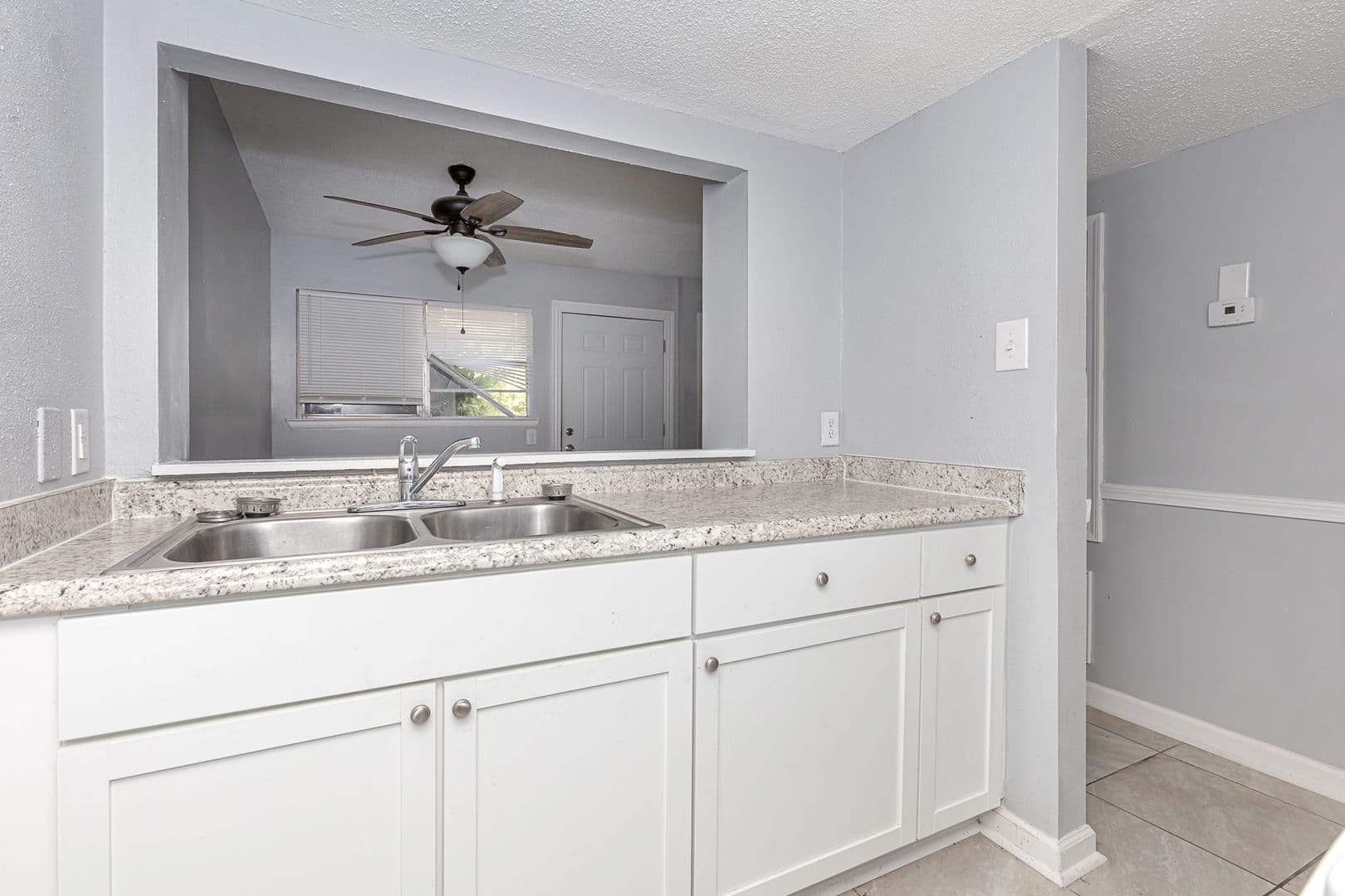 Pascagoula Apartment: 3419 Hospital Road