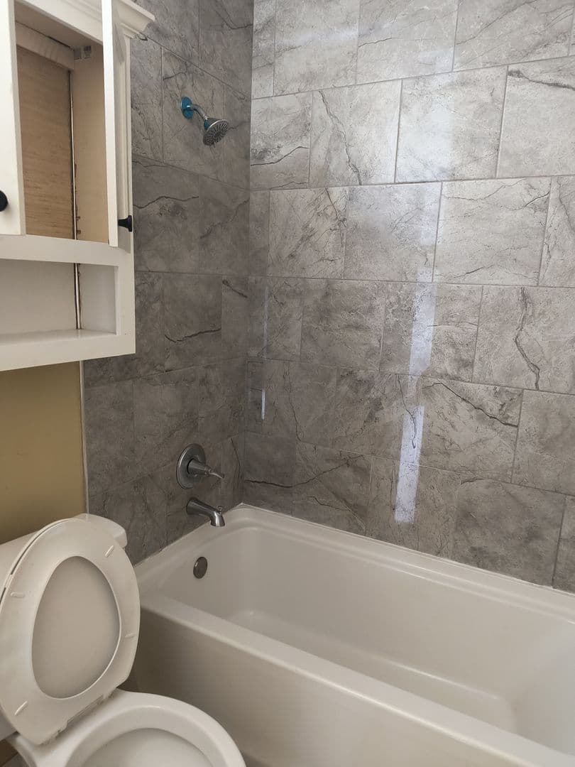 Moss Point Apartment: 3437 Bryan St