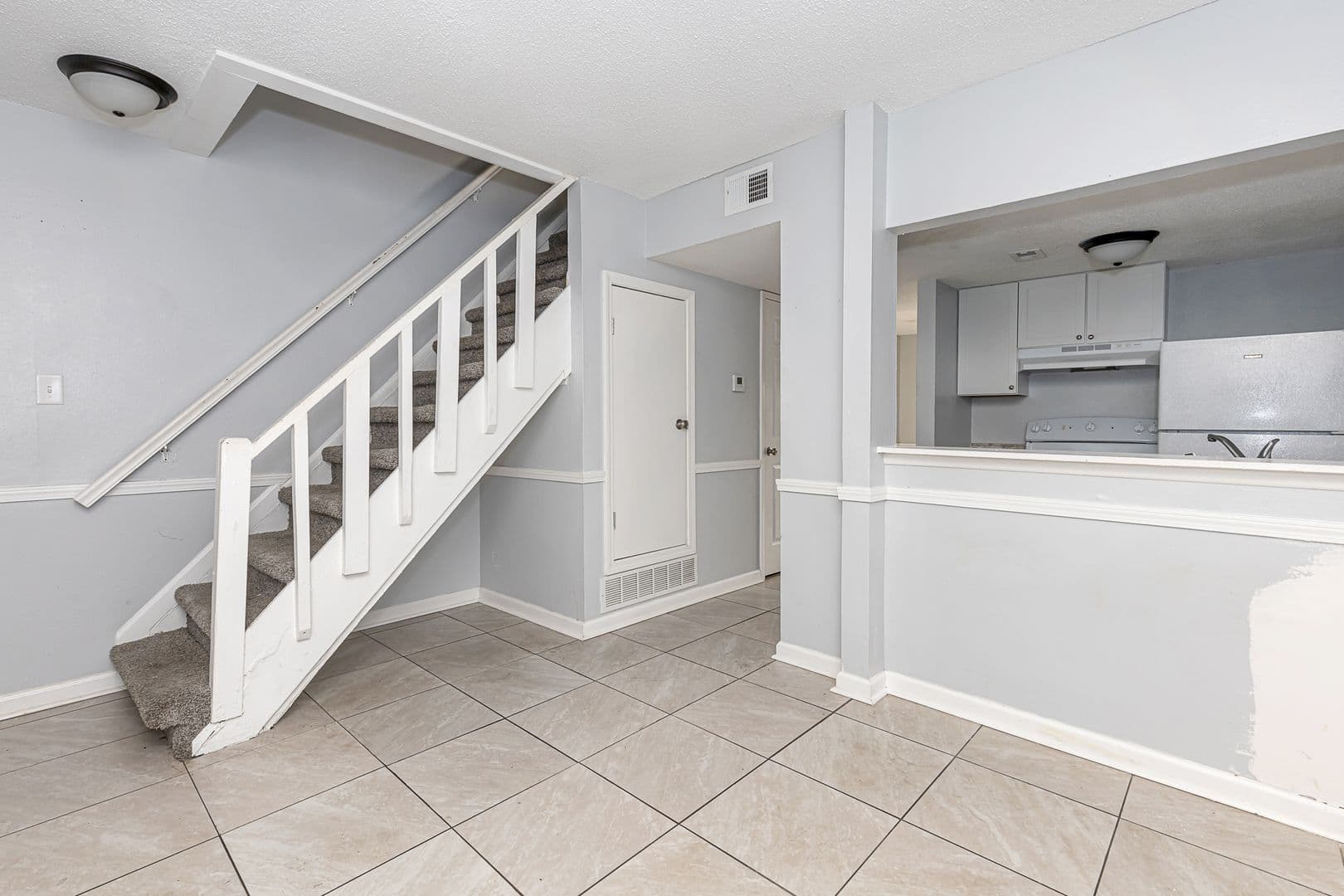 Pascagoula Apartment: 3419 Hospital Road