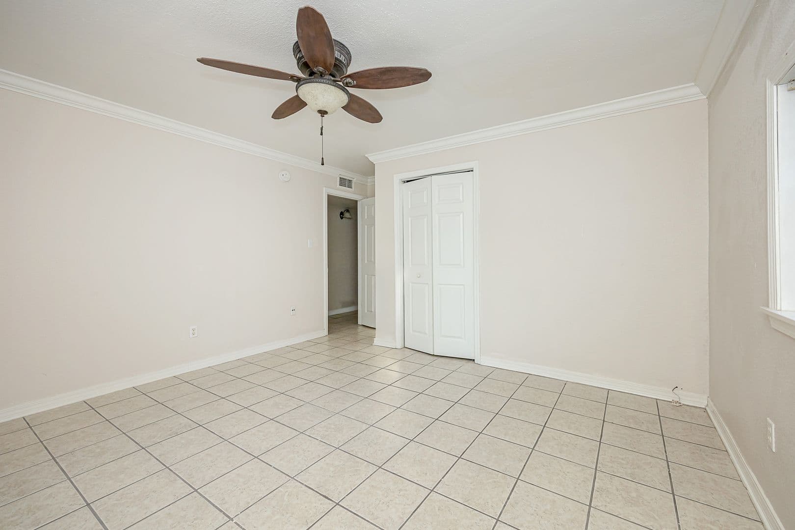 Pascagoula House: 807 Market Street
