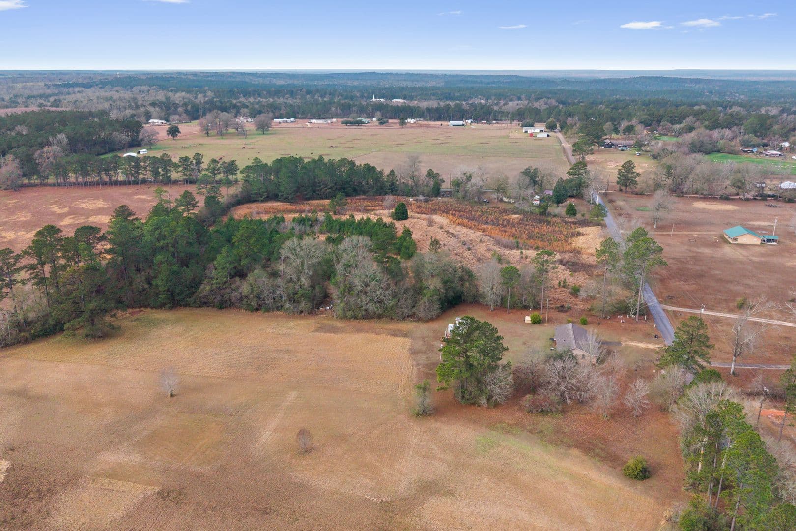 Lucedale House: 373 Chill Churchwell Loop