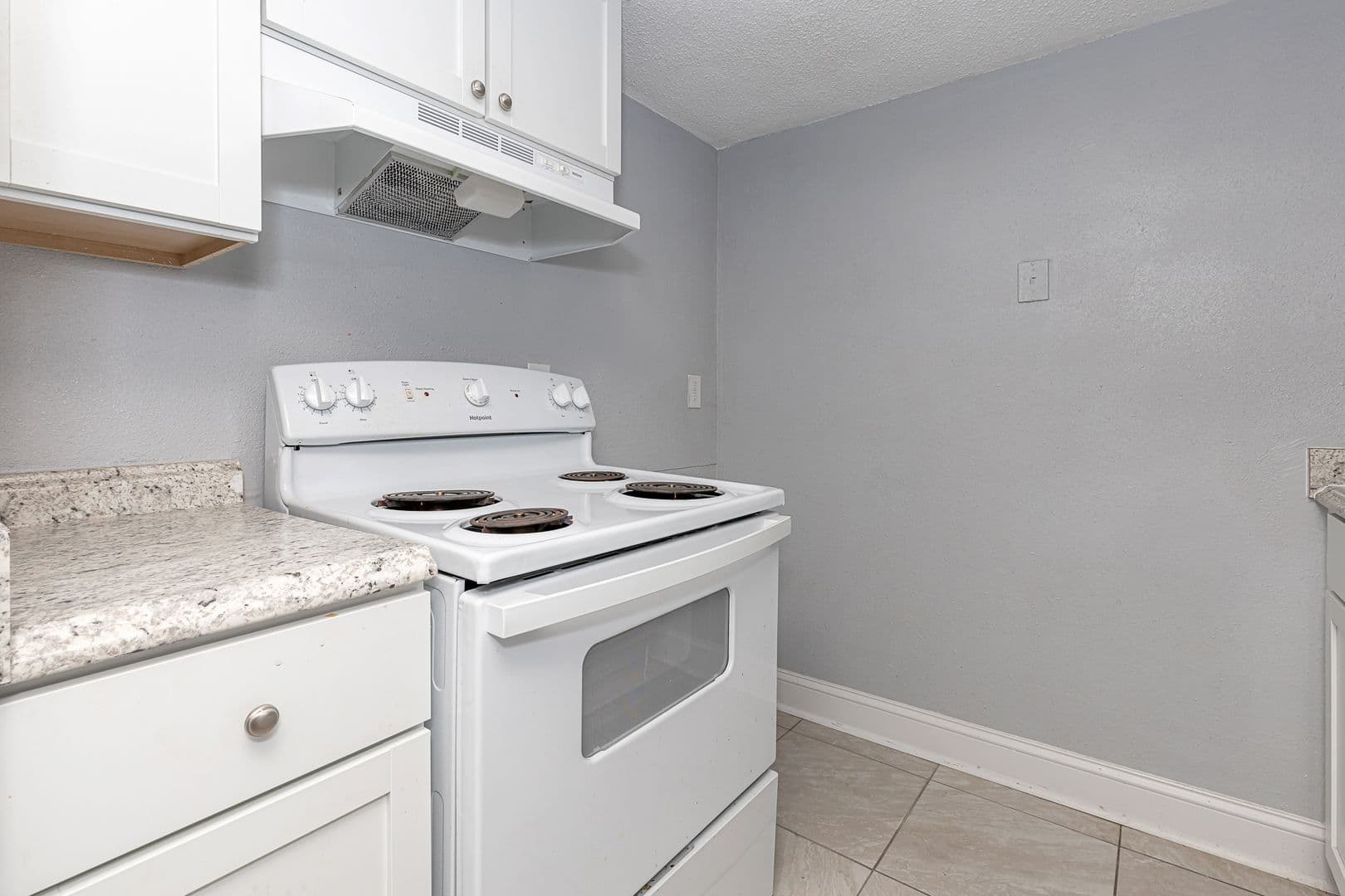 Pascagoula Apartment: 3419 Hospital Road
