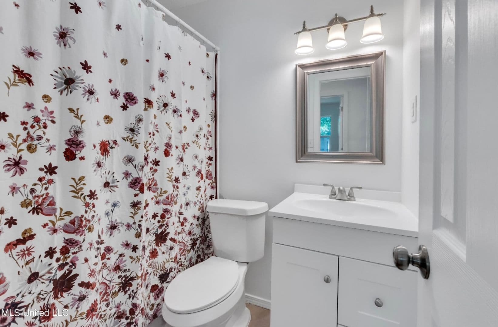 Pascagoula House: 2211 Tucker Ave