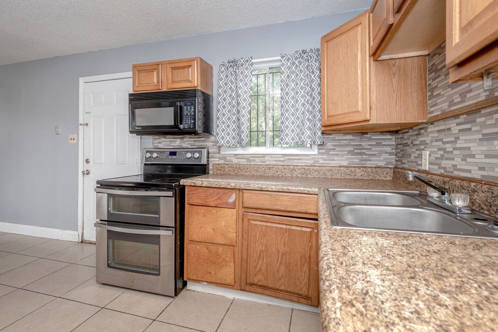 Pascagoula House: 3306 Whitmore Street