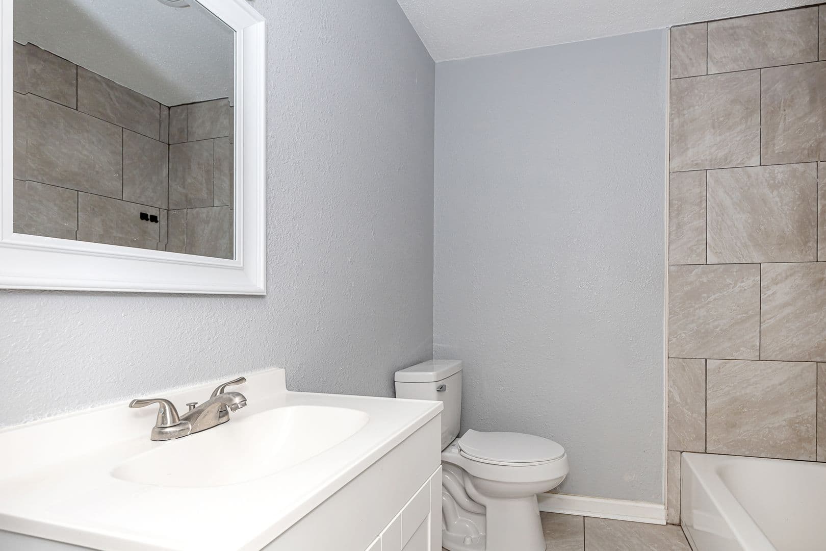 Pascagoula Apartment: 3419 Hospital Road