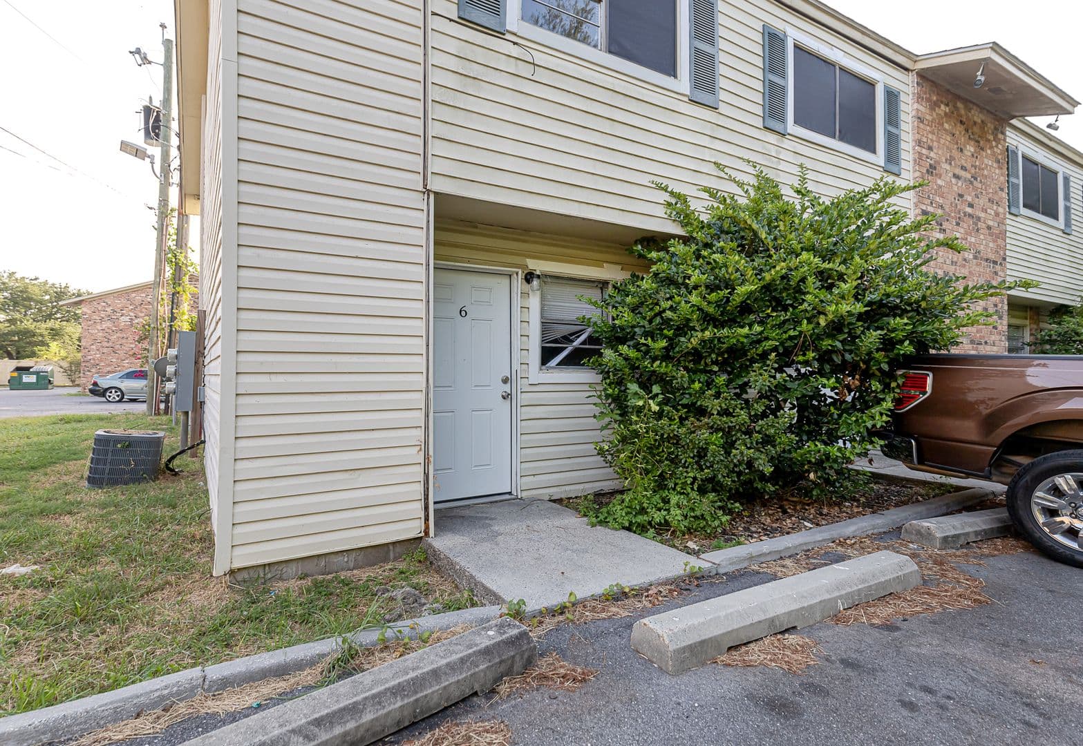 Pascagoula Apartment: 3419 Hospital Road