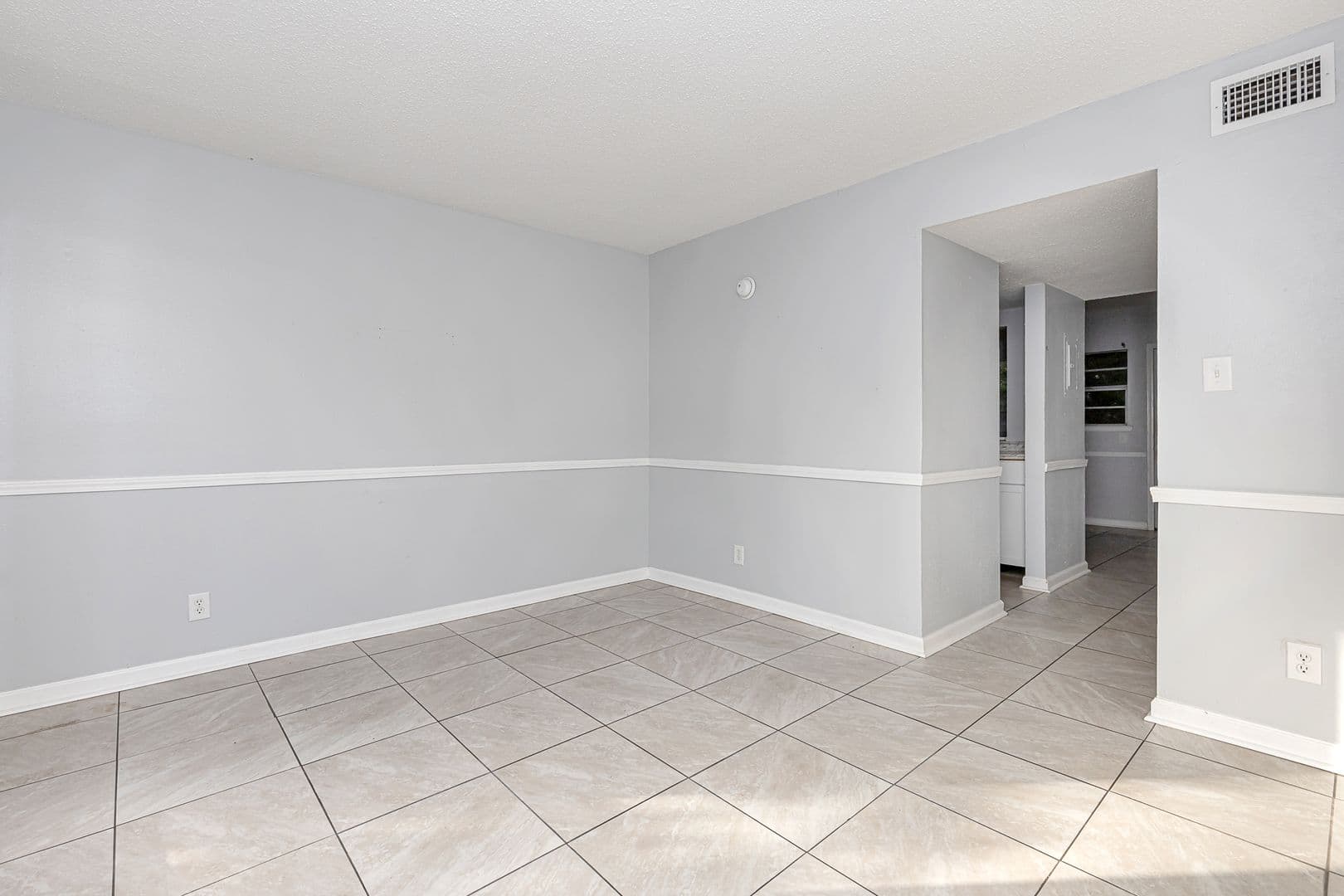 Pascagoula Apartment: 3419 Hospital Road