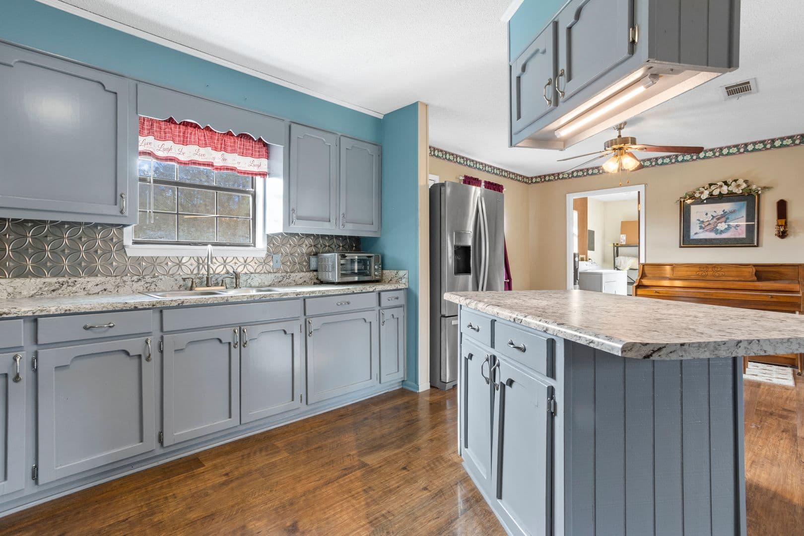 Lucedale House: 373 Chill Churchwell Loop