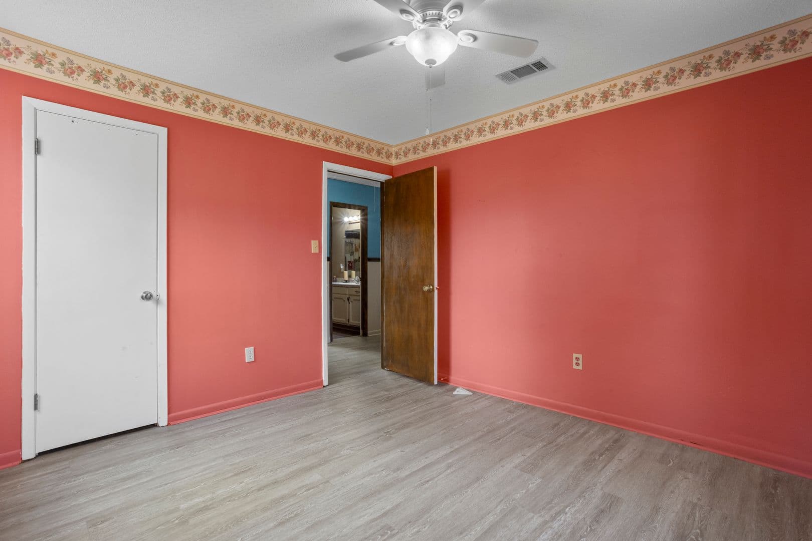 Lucedale House: 373 Chill Churchwell Loop