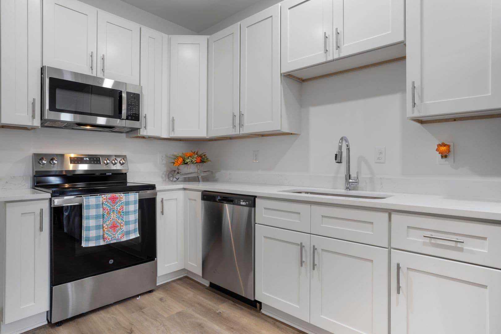 Ocean Springs Apartment: 8701 Old Spanish Trail