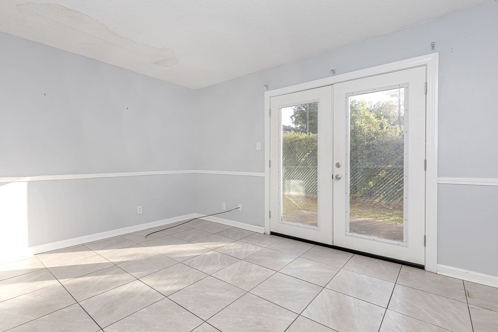 Pascagoula Apartment: 3419 Hospital Road