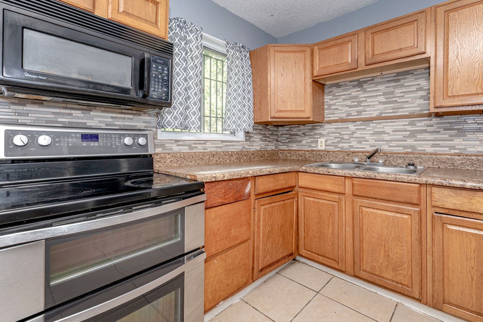 Pascagoula House: 3306 Whitmore Street