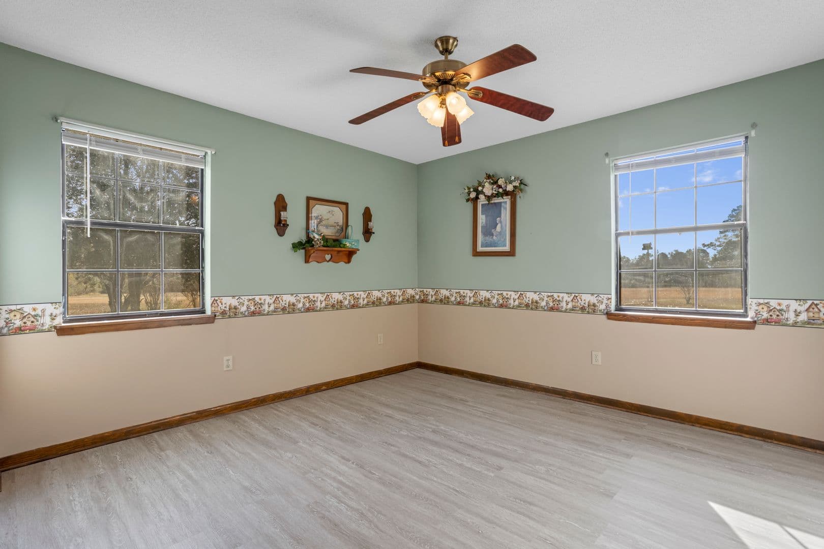 Lucedale House: 373 Chill Churchwell Loop
