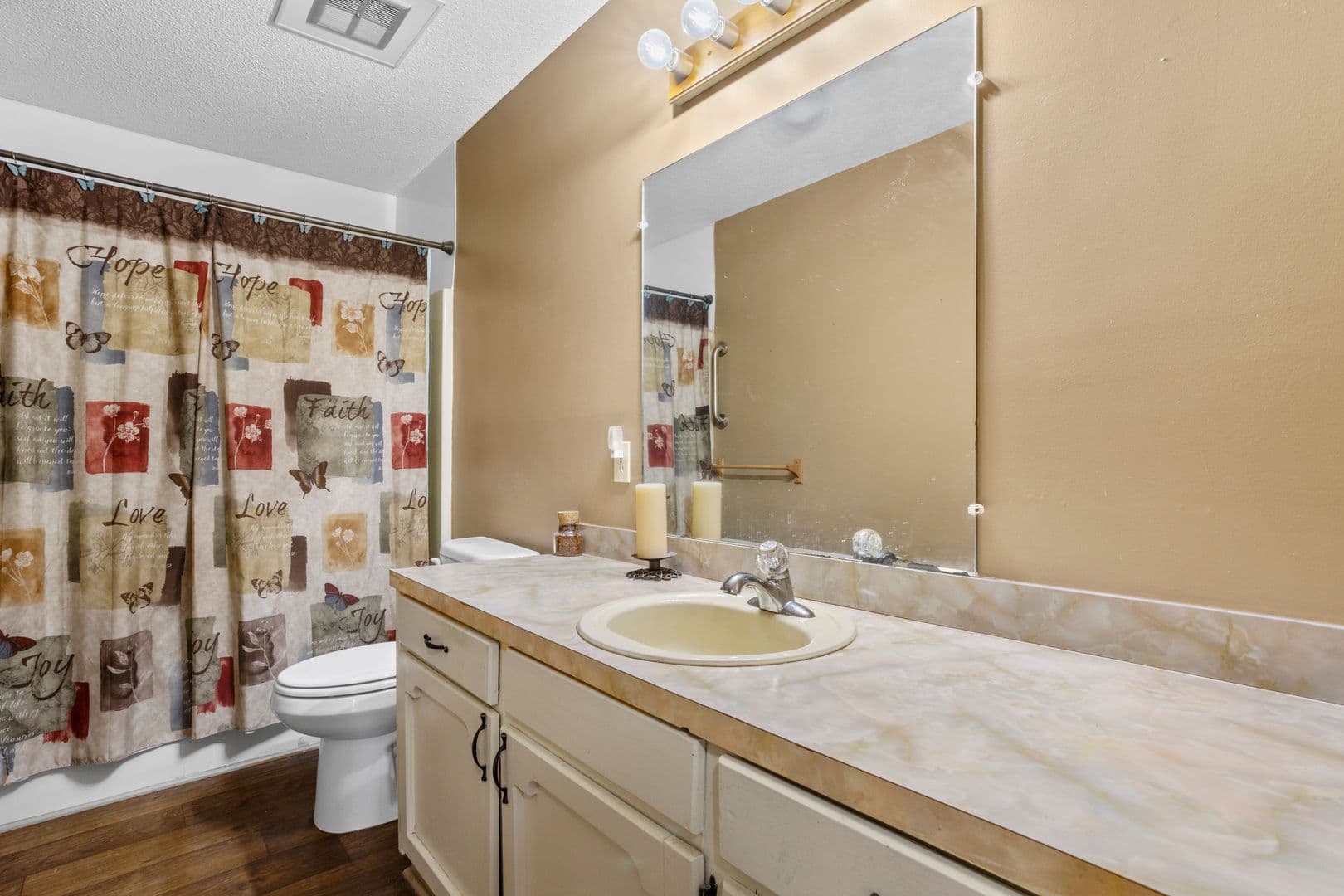Lucedale House: 373 Chill Churchwell Loop