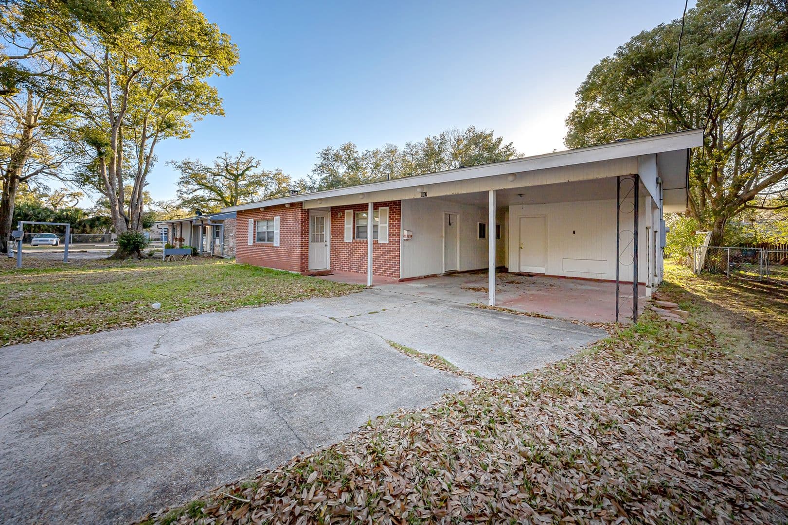 Pascagoula House: 807 Market Street