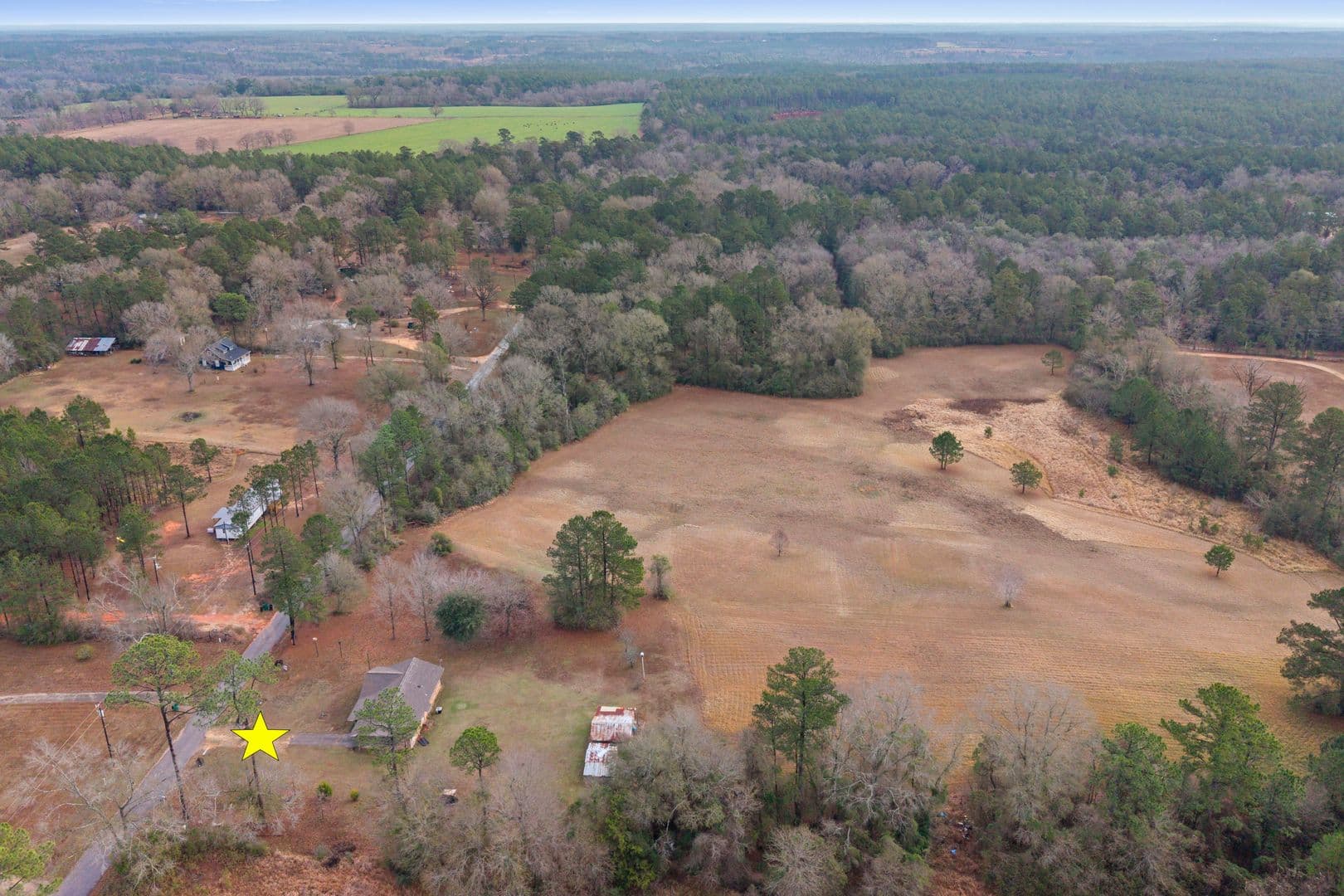 Lucedale House: 373 Chill Churchwell Loop