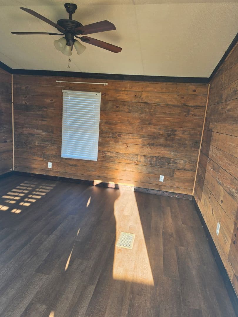 Lucedale Apartment: 144 Katie Eubanks Road